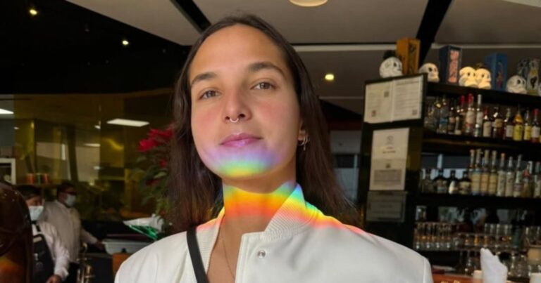 Deyna Castellanos derrite al público con sus mejores fotos en traje de baño