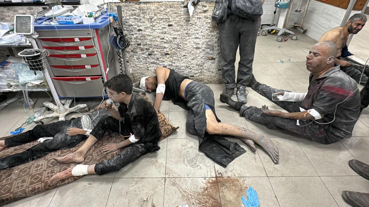 Israel libera a unos 400 detenidos en el Kamal Adwan y emprende la ofensiva en Beit Hanoun Israel libera a unos 400 detenidos en el Kamal Adwan y emprende la ofensiva en Beit Hanoun