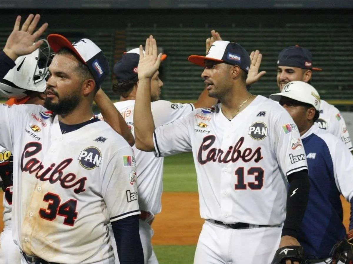 Caribes arruinó la noche histórica de Renato Núñez Caribes arruinó la noche histórica de Renato Núñez