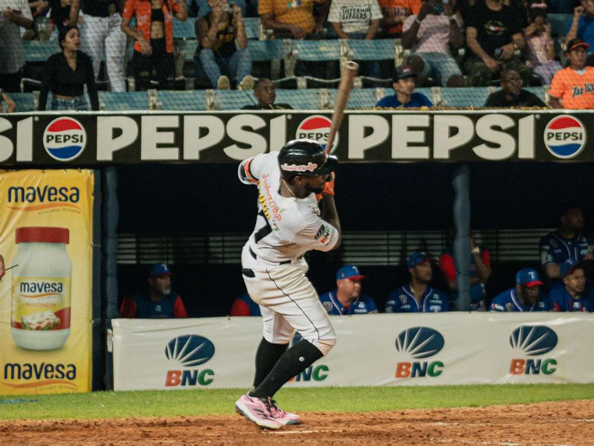 Osleivis Basabe le dio el boleto a playoffs a las Águilas Osleivis Basabe le dio el boleto a playoffs a las Águilas