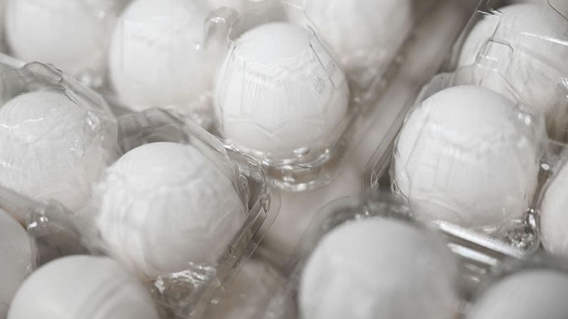 La FDA emite una advertencia urgente de salmonela para los huevos de Costco La FDA emite una advertencia urgente de salmonela para los huevos de Costco