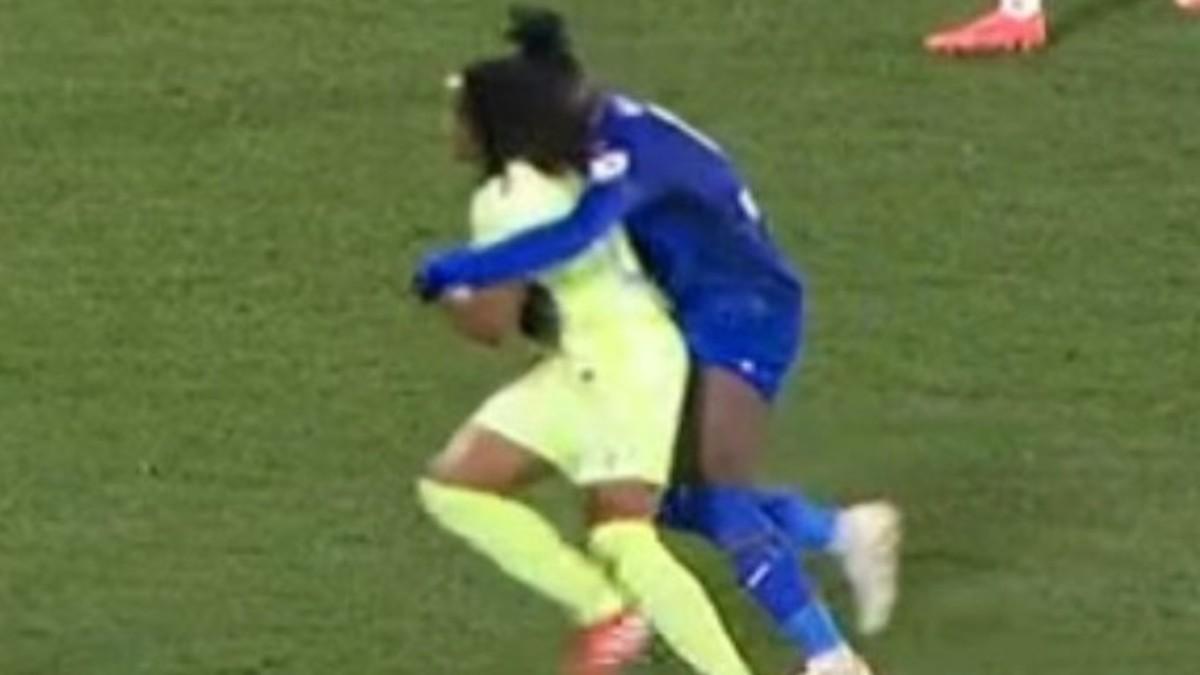 FC BARCELONA | Mateu Lahoz alucina con el penalti a Koundé: “El CTA no cumple su palabra” FC BARCELONA | Mateu Lahoz alucina con el penalti a Koundé: “El CTA no cumple su palabra”