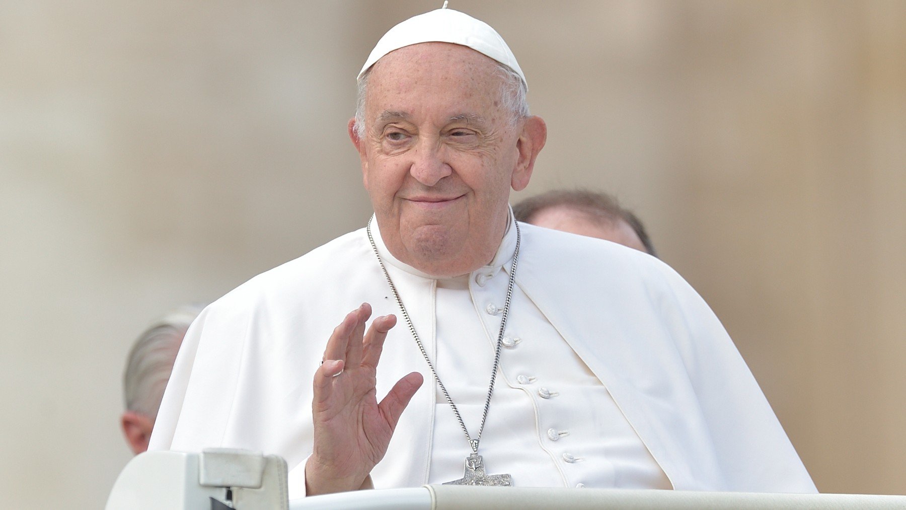 El Papa saldrá del hospital este domingo y estará dos meses de reposo antes de volver a su actividad El Papa saldrá del hospital este domingo y estará dos meses de reposo antes de volver a su actividad