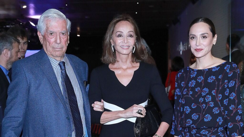 Isabel Preysler recibió la noticia de la muerte de Mario Vargas Llosa rodeada de sus hijos Isabel Preysler recibió la noticia de la muerte de Mario Vargas Llosa rodeada de sus hijos
