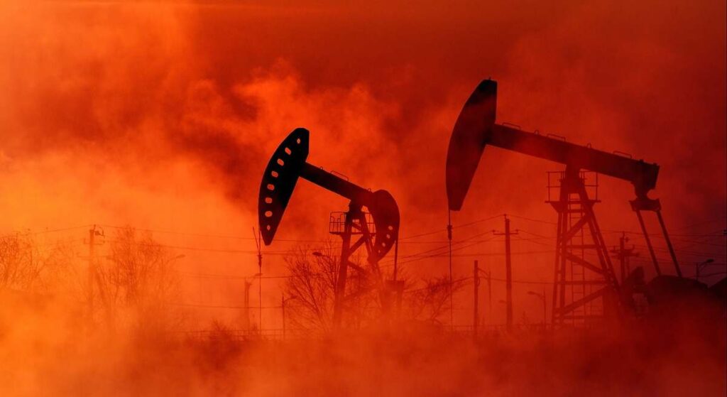El petróleo vuelve a entrar en un mercado alcista por primera vez en 18 meses por el miedo a una escalada en Oriente Medio El petróleo vuelve a entrar en un mercado alcista por primera vez en 18 meses por el miedo a una escalada en Oriente Medio