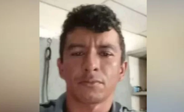 ¡Buscado por la justicia!: Asesinó a machetazos a su ex pareja y a sus dos hijos
