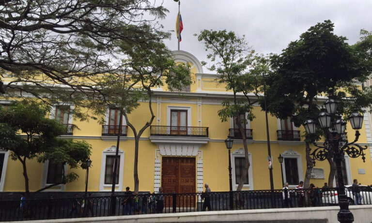 Gobierno tilda a Volker Türk de “cínico, ofensivo y pieza del imperio”