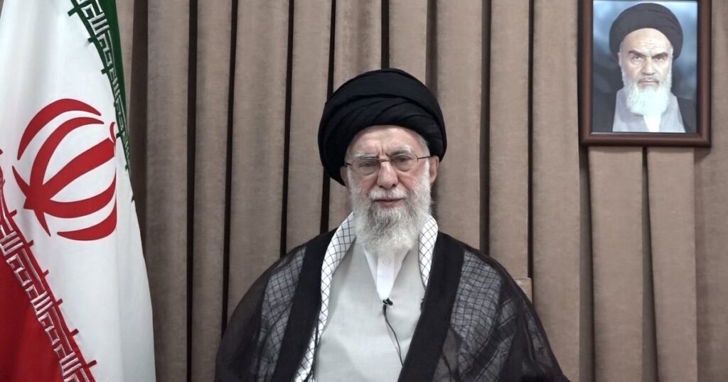 Pese a las bajas en su cúpula militar y los severos daños a su plan nuclear, Alí Khamenei asegura que Irán ganó la guerra Pese a las bajas en su cúpula militar y los severos daños a su plan nuclear, Alí Khamenei asegura que Irán ganó la guerra