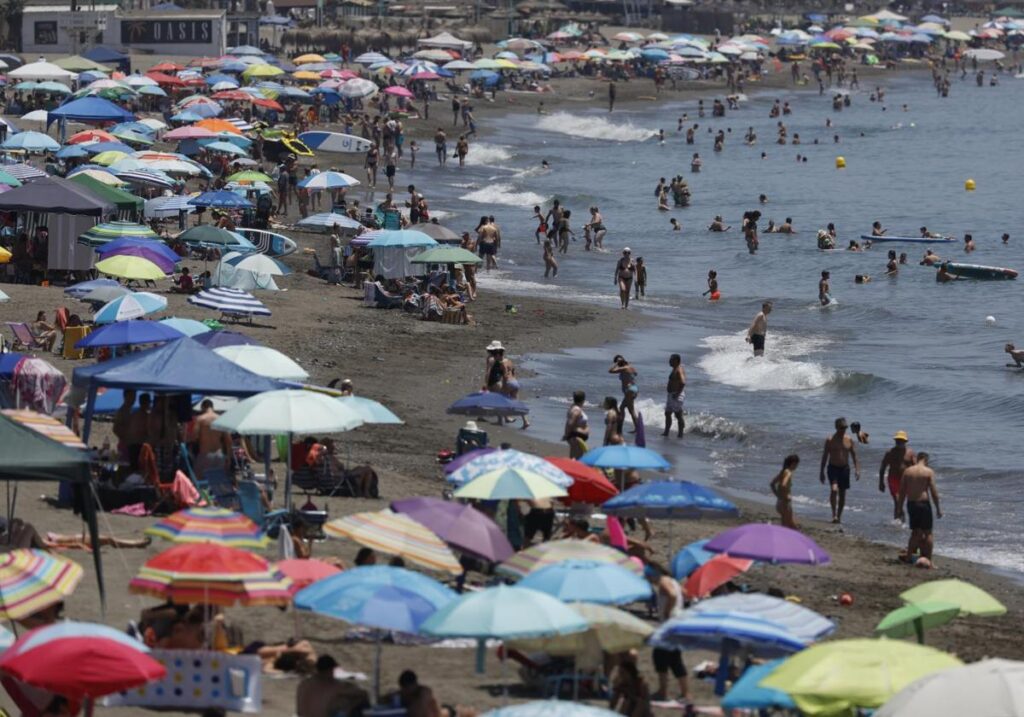 La ola de calor continúa este lunes: las 17 comunidades estarán en alerta La ola de calor continúa este lunes: las 17 comunidades estarán en alerta