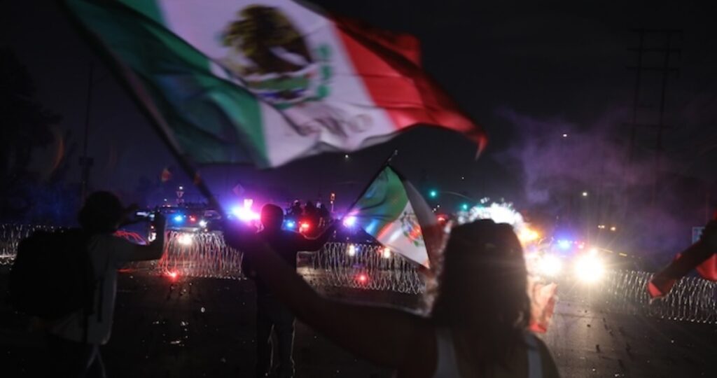 Amenazas, toque de queda y capturas no paran protestas en EU Amenazas, toque de queda y capturas no paran protestas en EU